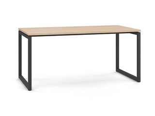 Biroja galds ar metāla rāmi un O kājām, dzintara ozola tonī 