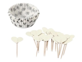 Papīra formiņas un kociņi keksiem, sirsniņas